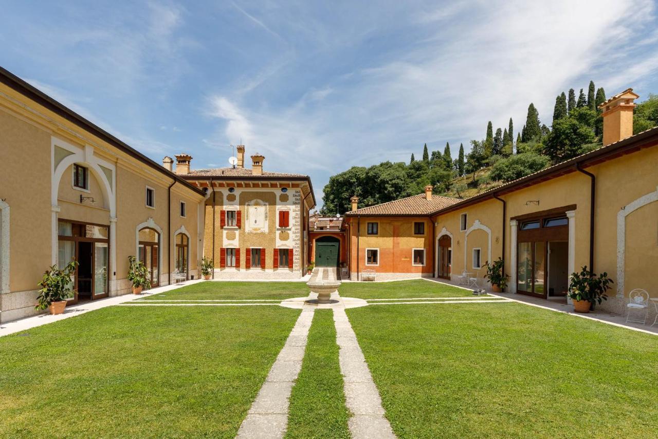 Villa Padovani Relais De Charme - Adults Only Pastrengo Eksteriør billede