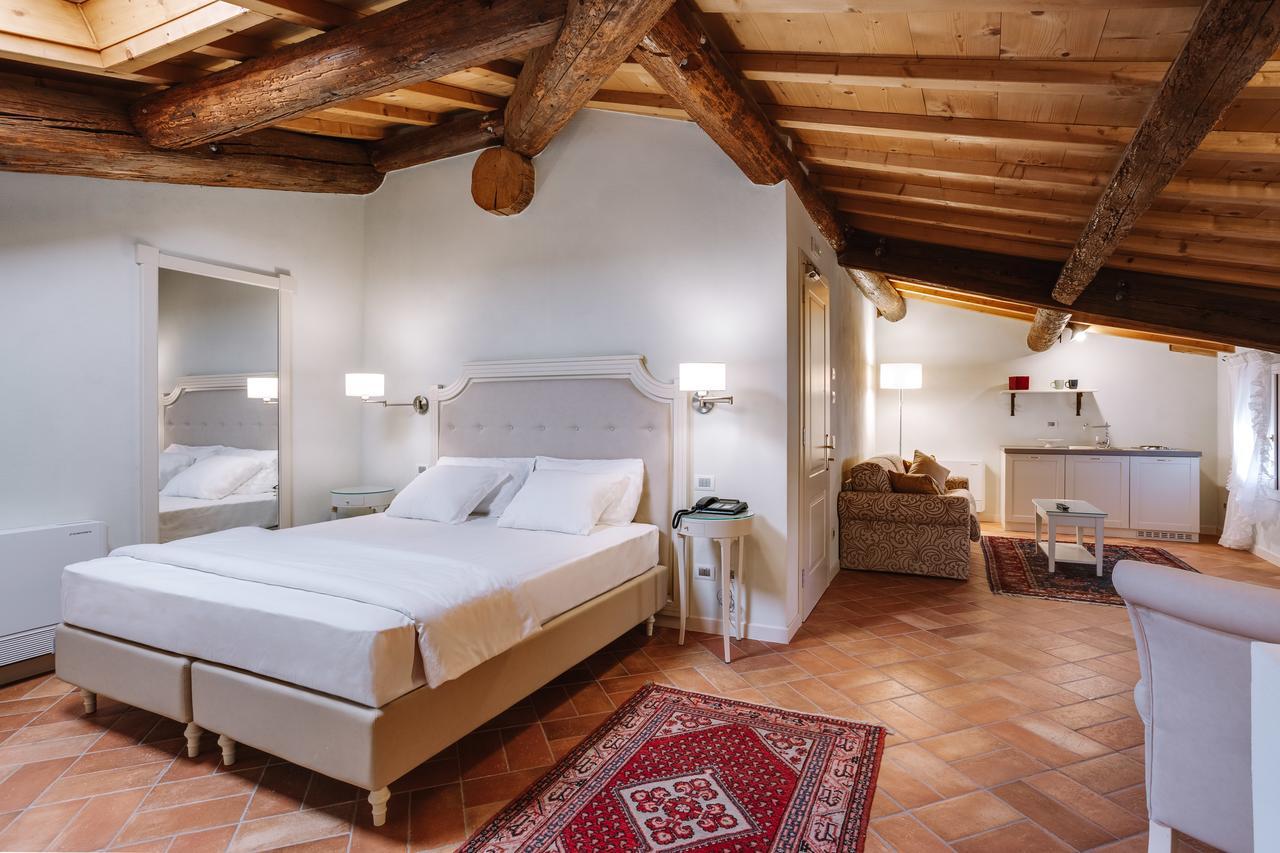 Villa Padovani Relais De Charme - Adults Only Pastrengo Eksteriør billede